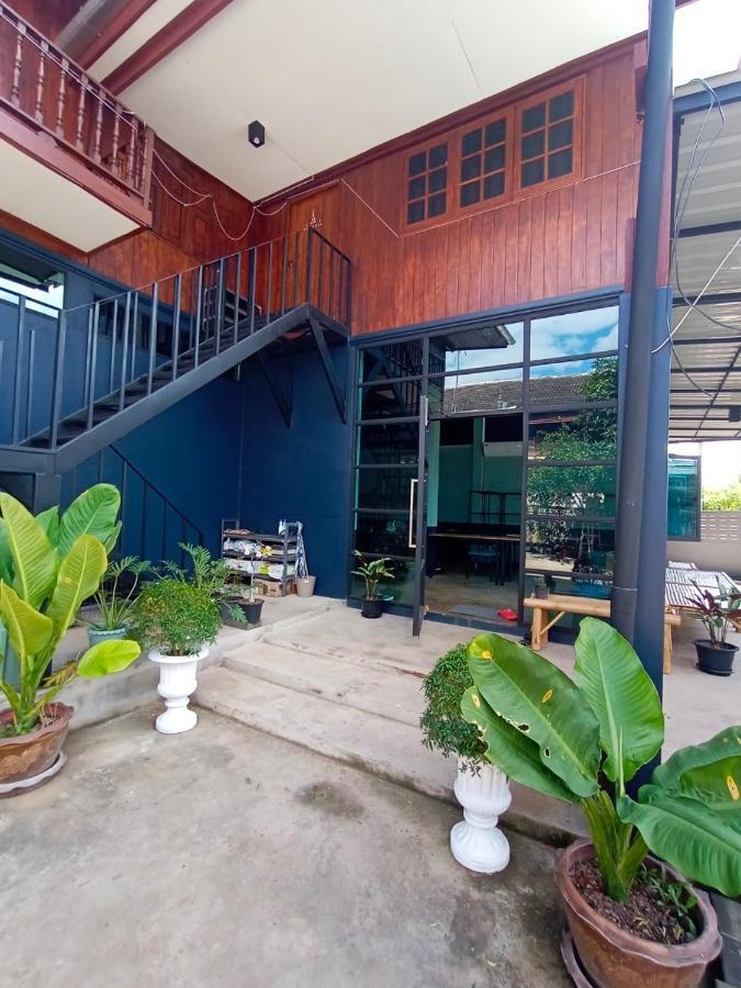 Just More Boutique Homestay Phrae Exterior photo